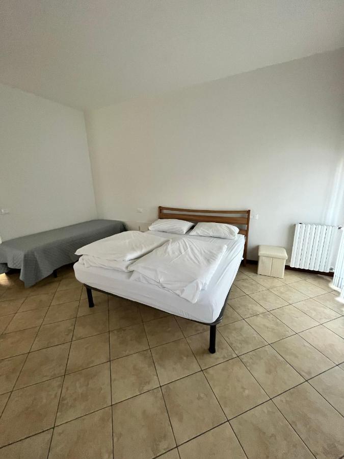 Apartamento Sebino 11 Peschiera del Garda Exterior foto
